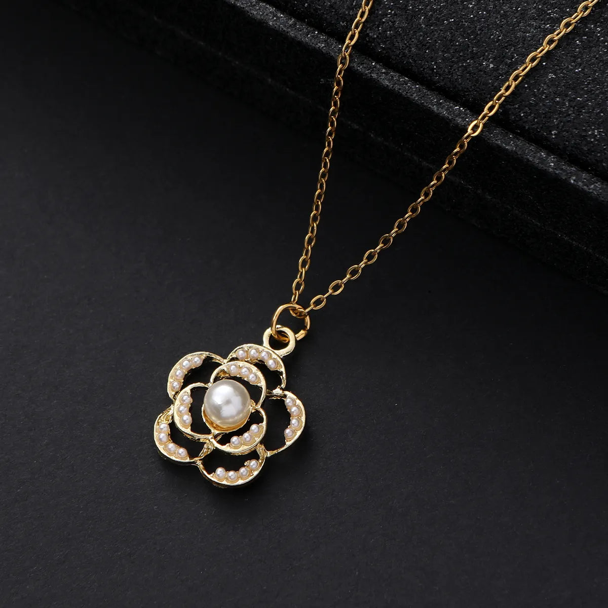 Floral necklaces for women -Retro Funny Flower Alloy Asymmetrical Hollow Out Women's Pendant Necklace