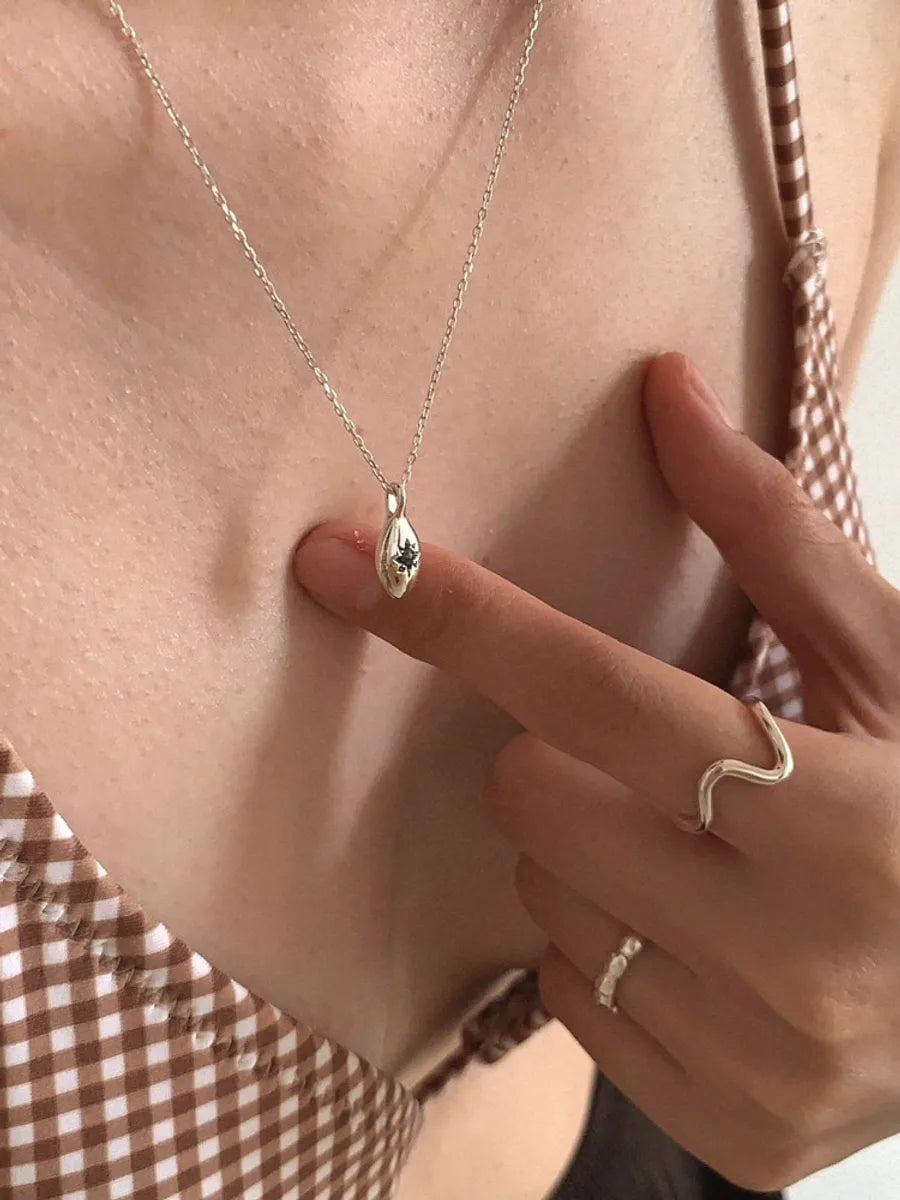 Floral necklaces for women -Simple Style Commute Star Water Droplets Sterling Silver Plating Inlay Zircon Pendant Necklace