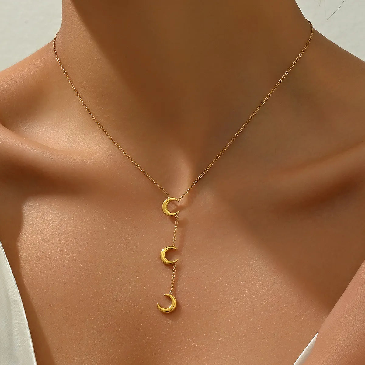 Unique necklaces for women -Simple Style Moon Stainless Steel Plating 14k Gold Plated Necklace