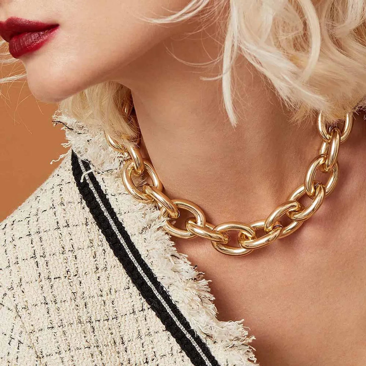 Gold pendant necklaces for women -Necklace Metal Thick Chain Short Paragraph Chain Neck Chain Clavicle Chain