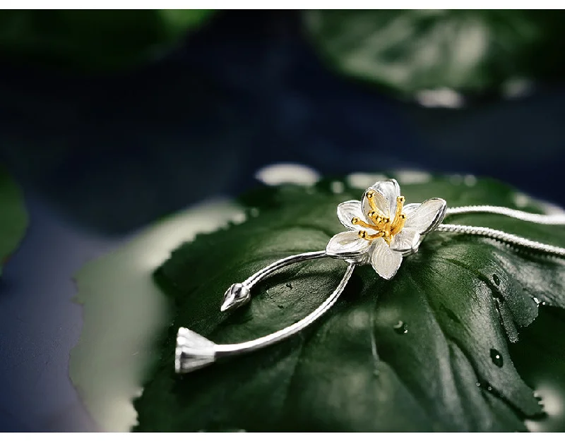 Classic necklaces for women -Wholesale Elegant Sweet Flower Sterling Silver Plating Pendant Necklace