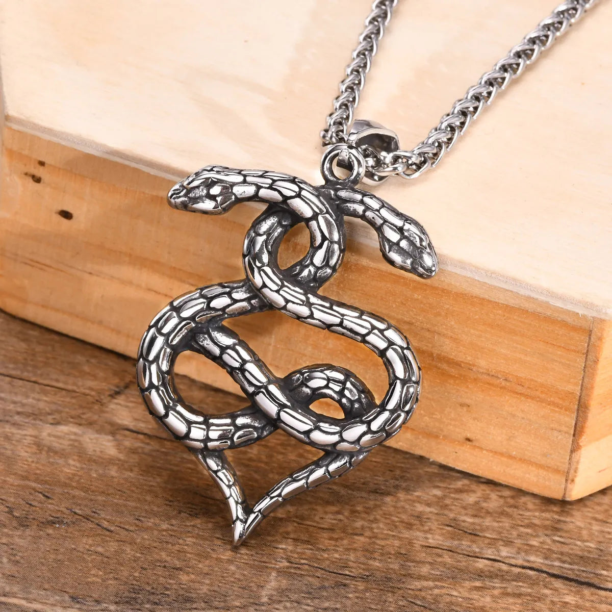 Adjustable gold necklaces for women -Fashion Snake Titanium Steel Pendant Necklace Plating Stainless Steel Necklaces