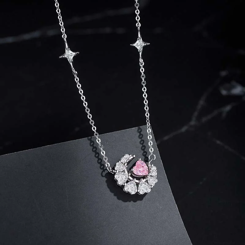 Dsn0003s-Heart of the Moon Necklace