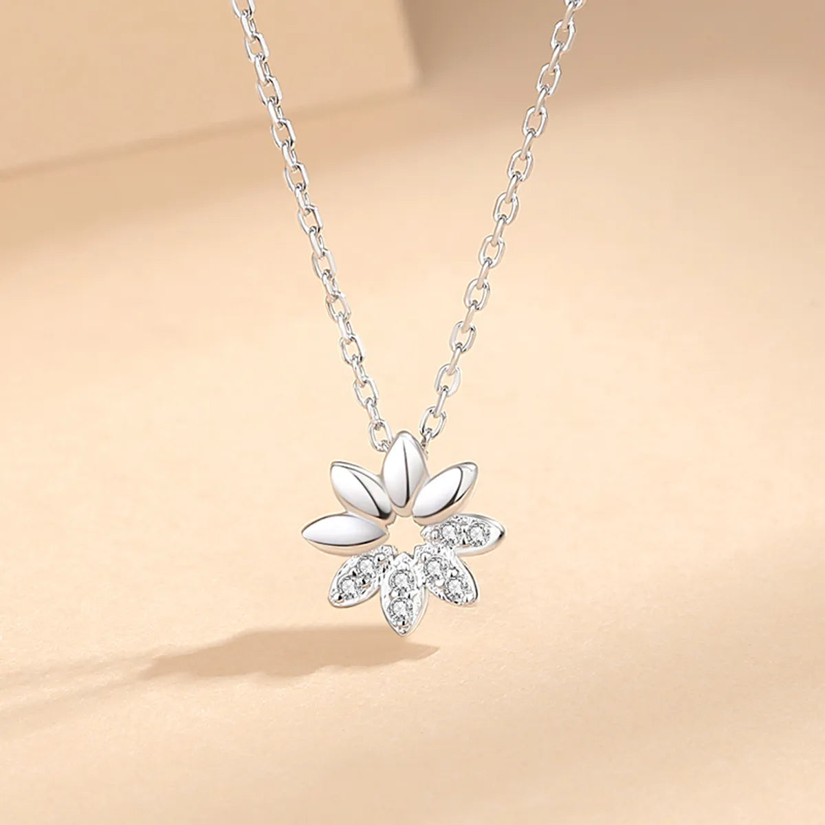 Simple gold chain necklaces for women -Elegant Simple Style Flower Sterling Silver Plating Inlay Zircon Pendant Necklace