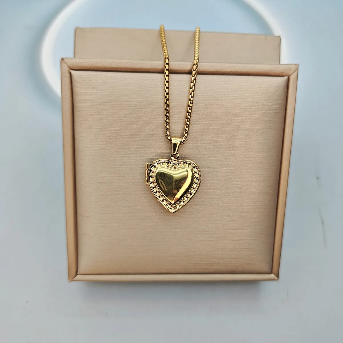 Unique diamond pendant necklaces for women -Classic Style Heart Shape Stainless Steel Polishing Plating 18k Gold Plated Pendant Necklace