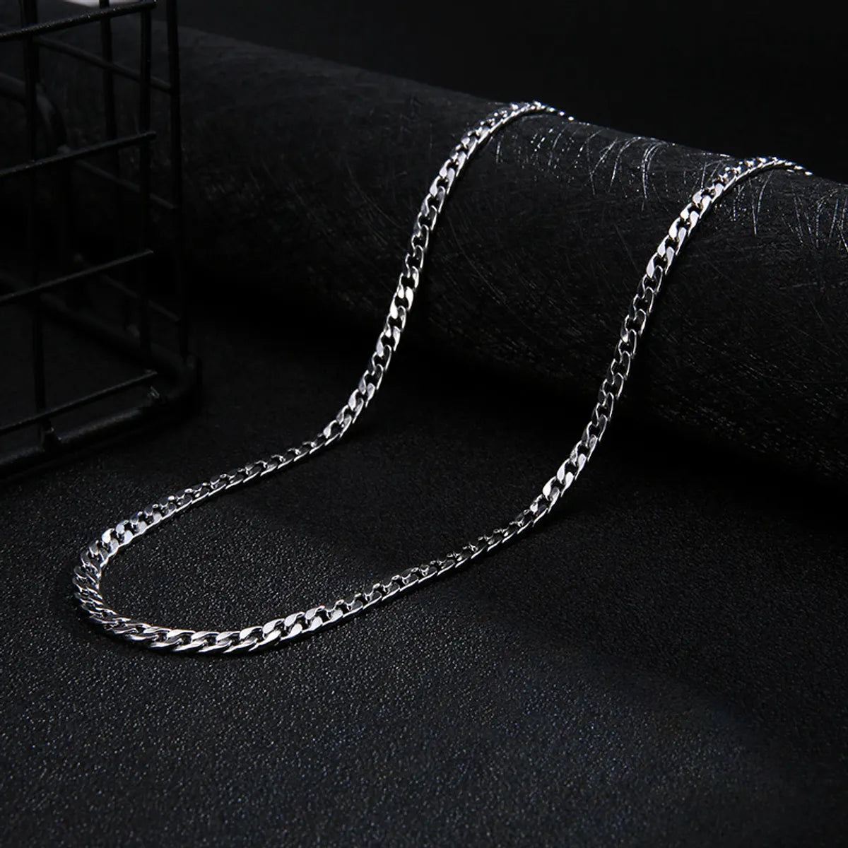 Cuba Flat Chain: Width 5mm and Length 60cm