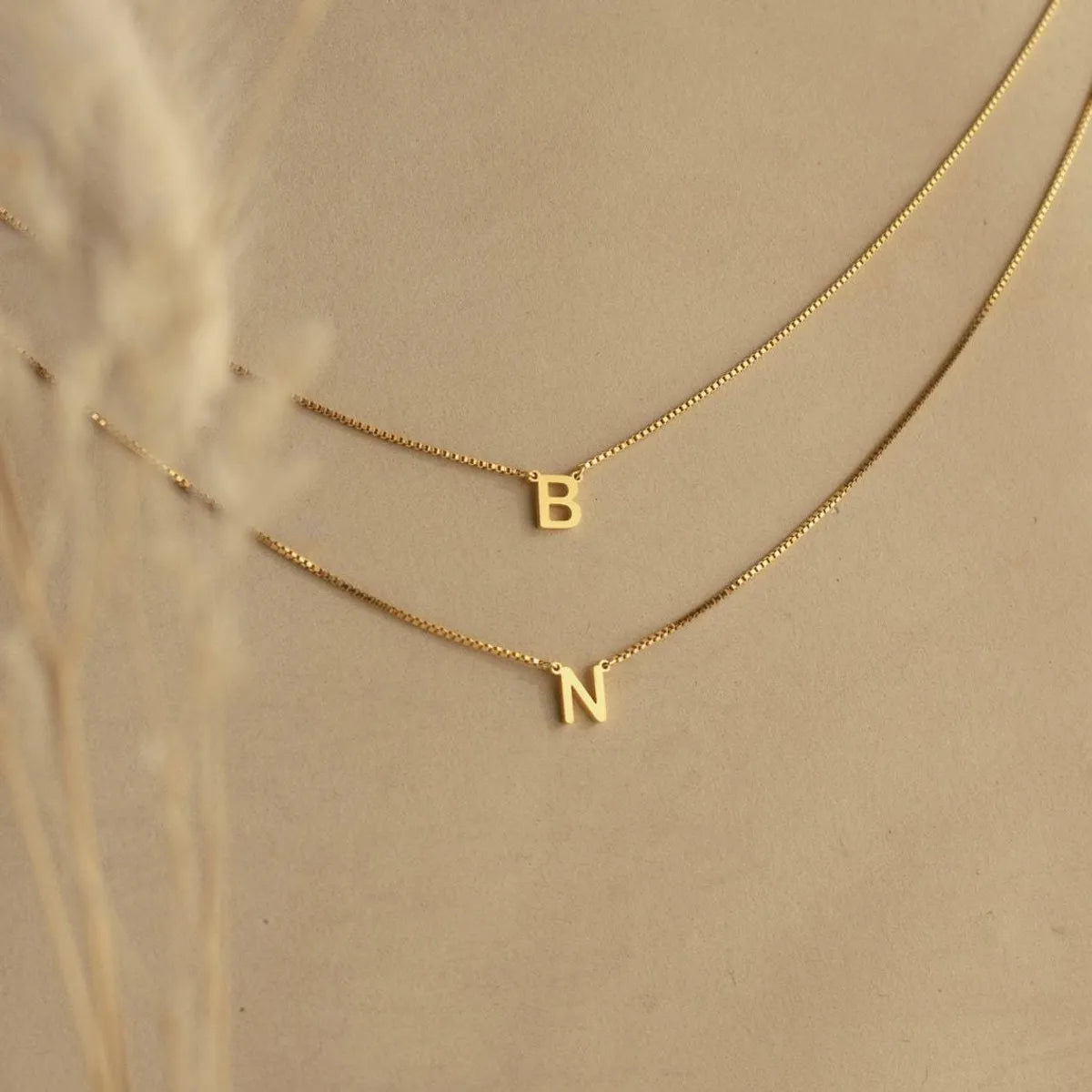 Vintage-inspired necklaces for women -Simple Style Letter Titanium Steel 18k Gold Plated Pendant Necklace