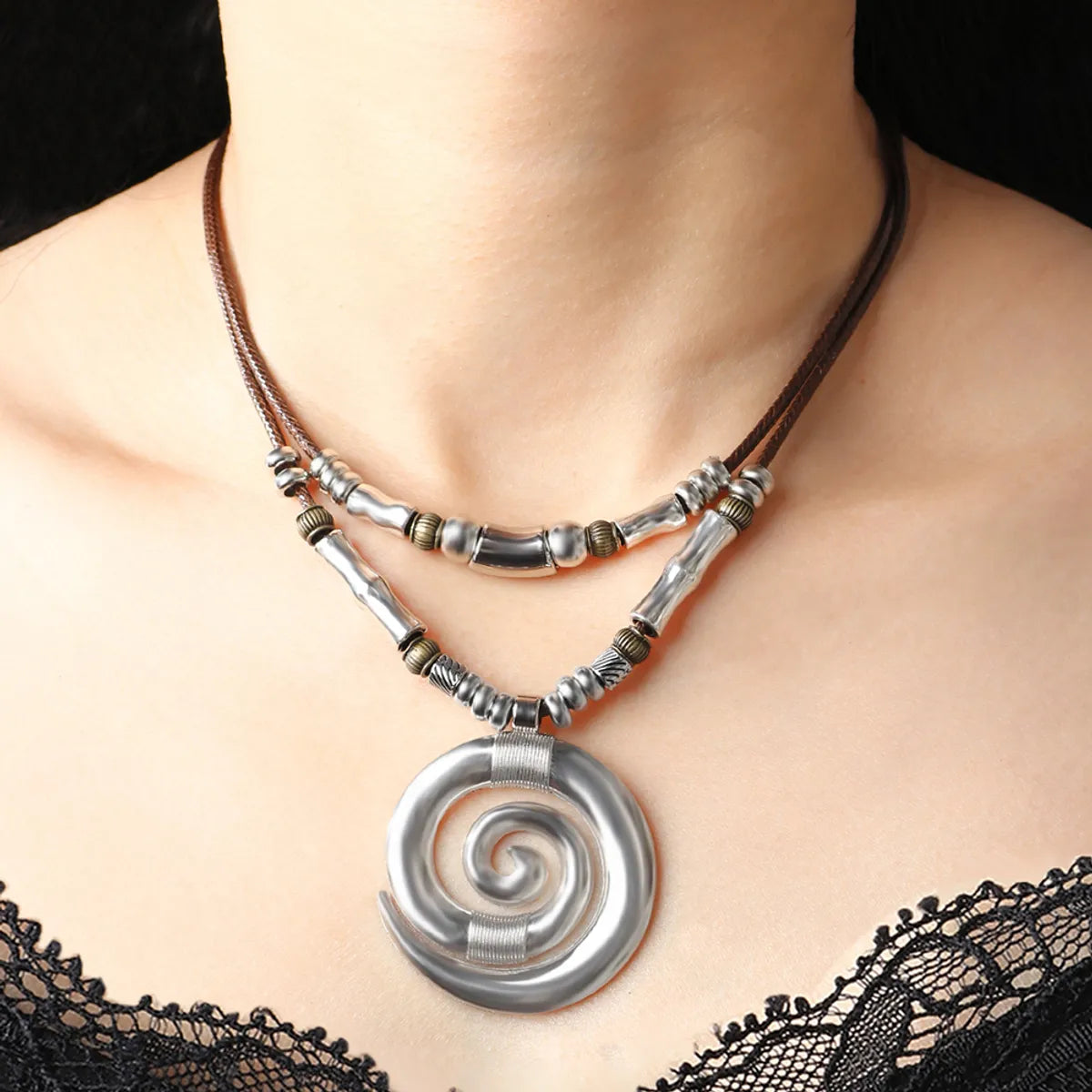 Boho necklaces for women -Vintage Style Ethnic Style Swirl Pattern Alloy Wax Line Unisex Pendant Necklace