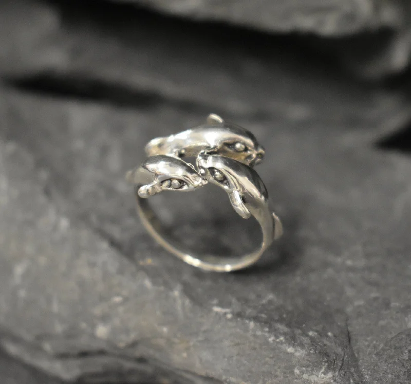 Bold rings for women -Silver Dolphin Ring - Triple Dolphin Ring - Silver Fish Ring