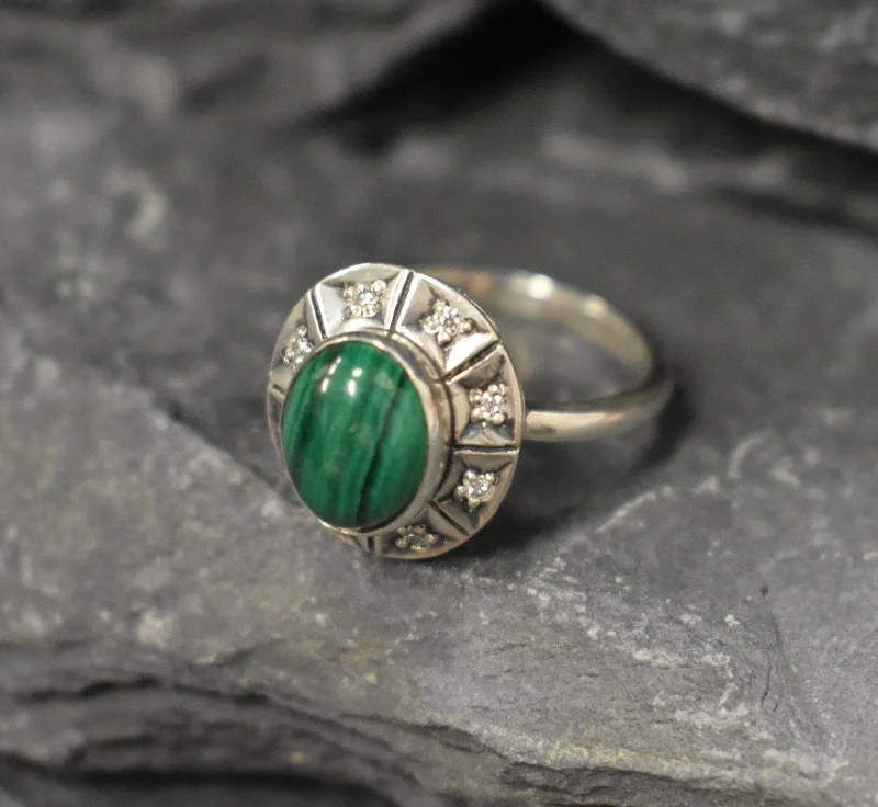 Heart-shaped gemstone rings for women -Genuine Malachite Ring - Green Promise Ring - Vintage African Ring