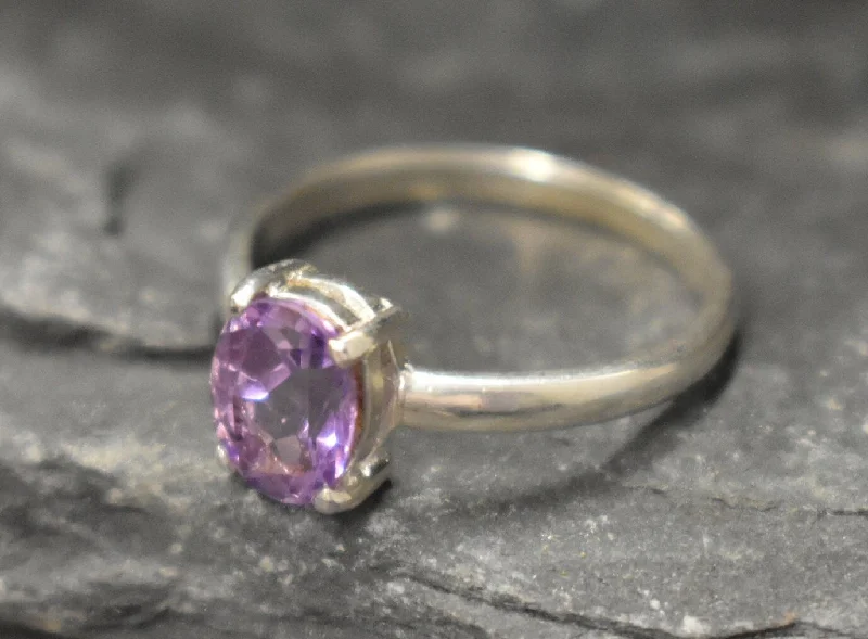 Sapphire rings for women -Amethyst Ring - Purple Oval Ring - Classic Solitaire Ring