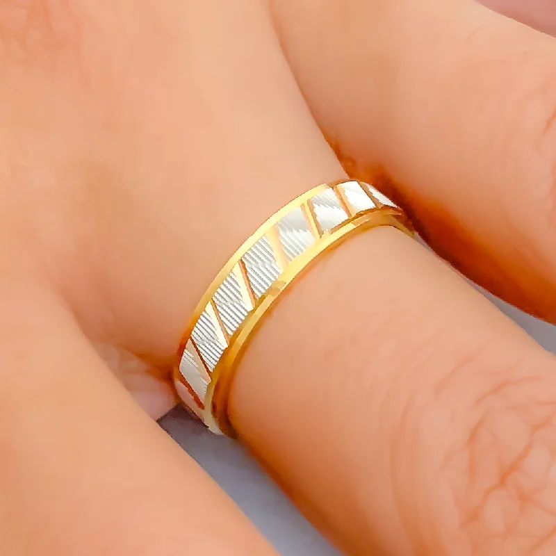 Luxury wedding rings for women -Distinctive Striped 22k Gold Band