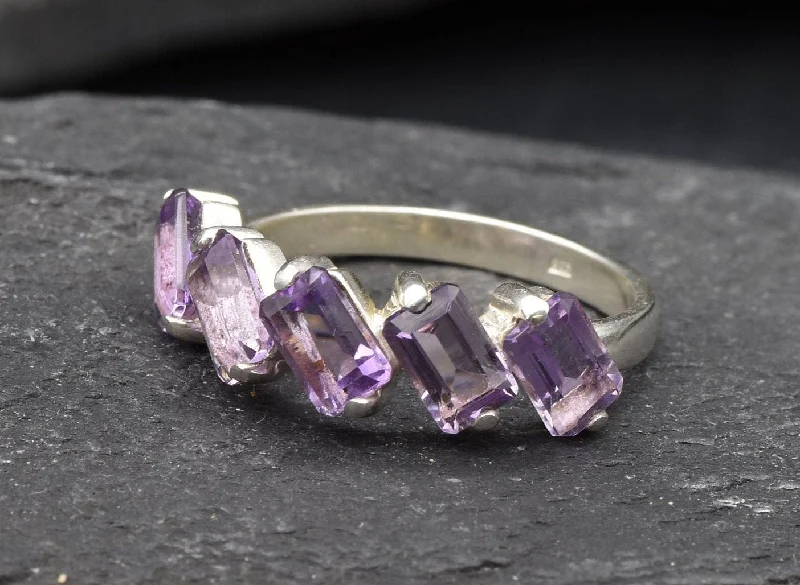 Wedding rings for women -Amethyst Baguette Ring - Purple Gemstone Ring - February Birthstone Ring