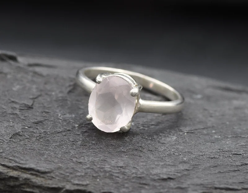 Adjustable diamond rings for women -Rose Quartz Ring - Pink Solitaire Ring - Minimalist Oval Ring