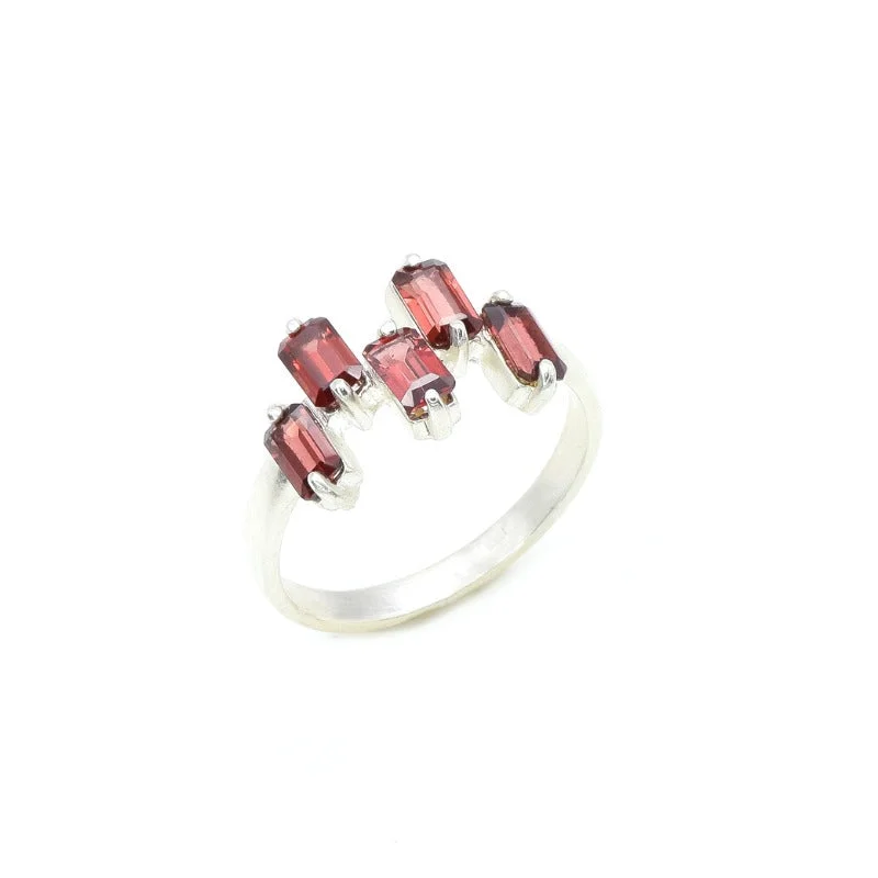 Two-tone rings for women -Natural Garnet Ring - Staggered Baguette Band - Red Square Ring