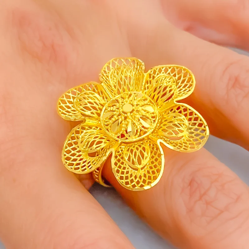 Gold rings for women -Lovely Flower 22k Gold Ring