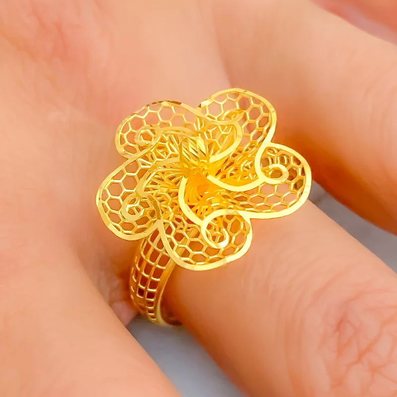 Women's rings online shop -Opulent Glistening 22k Gold Ring