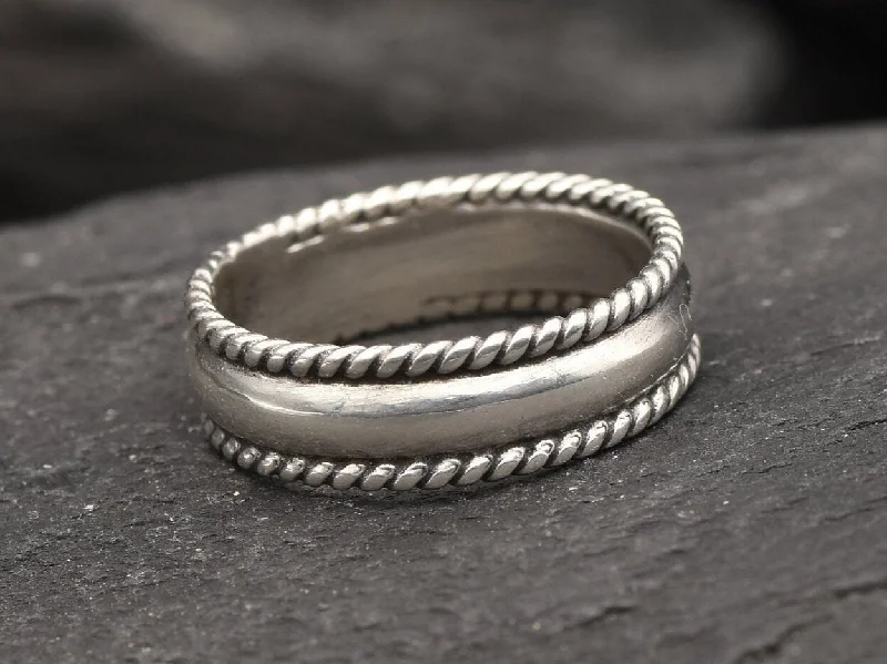 Customized engagement rings for women -Silver Twisted Band - Simple Stackable Ring - Silver Wedding Band