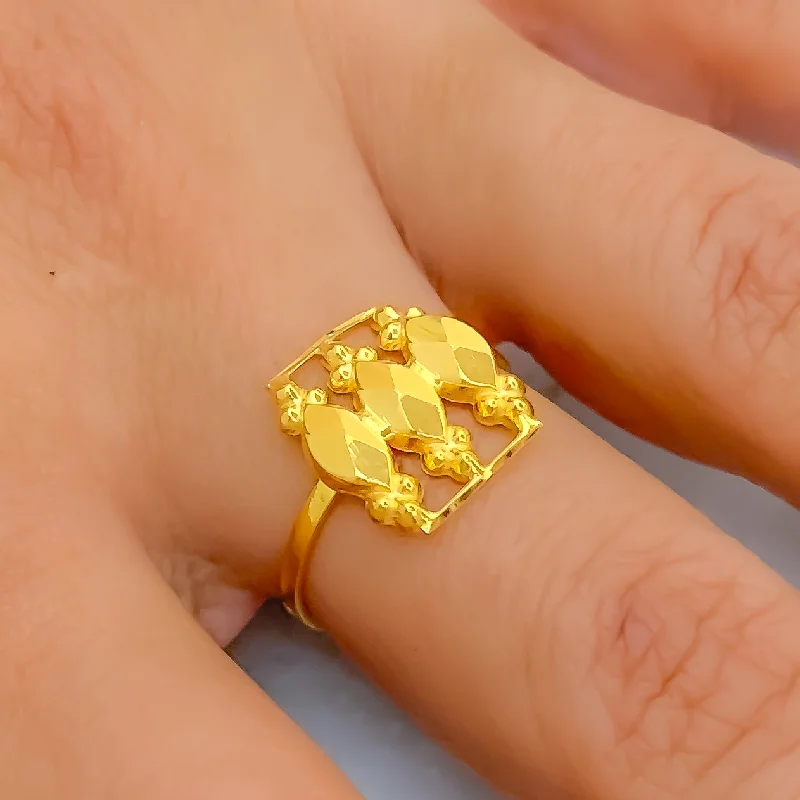 Chunky rings for women -Beautiful Sophisticated 21k Gold Ring